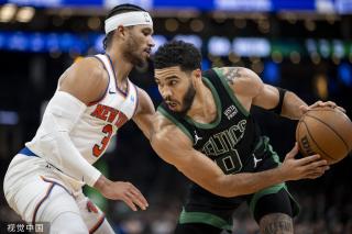 诺伊尔的身 诺伊尔的身