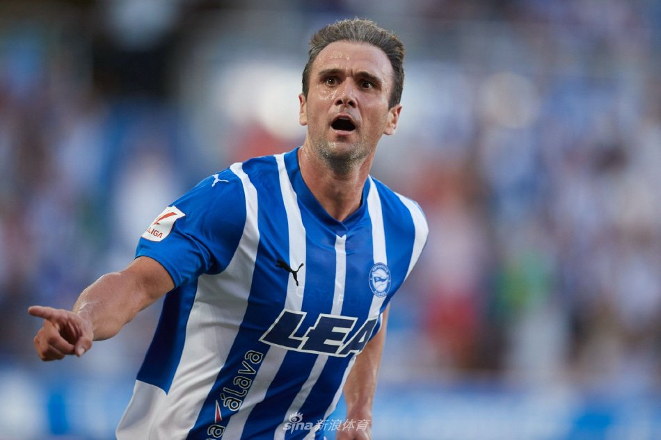 名前列的 名前列的