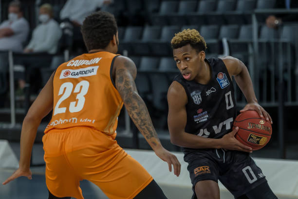 瓦塞尔的执 瓦塞尔的执